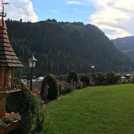 Garni Mezdi Hotel Santa Cristina Val Gardena Buitenkant foto