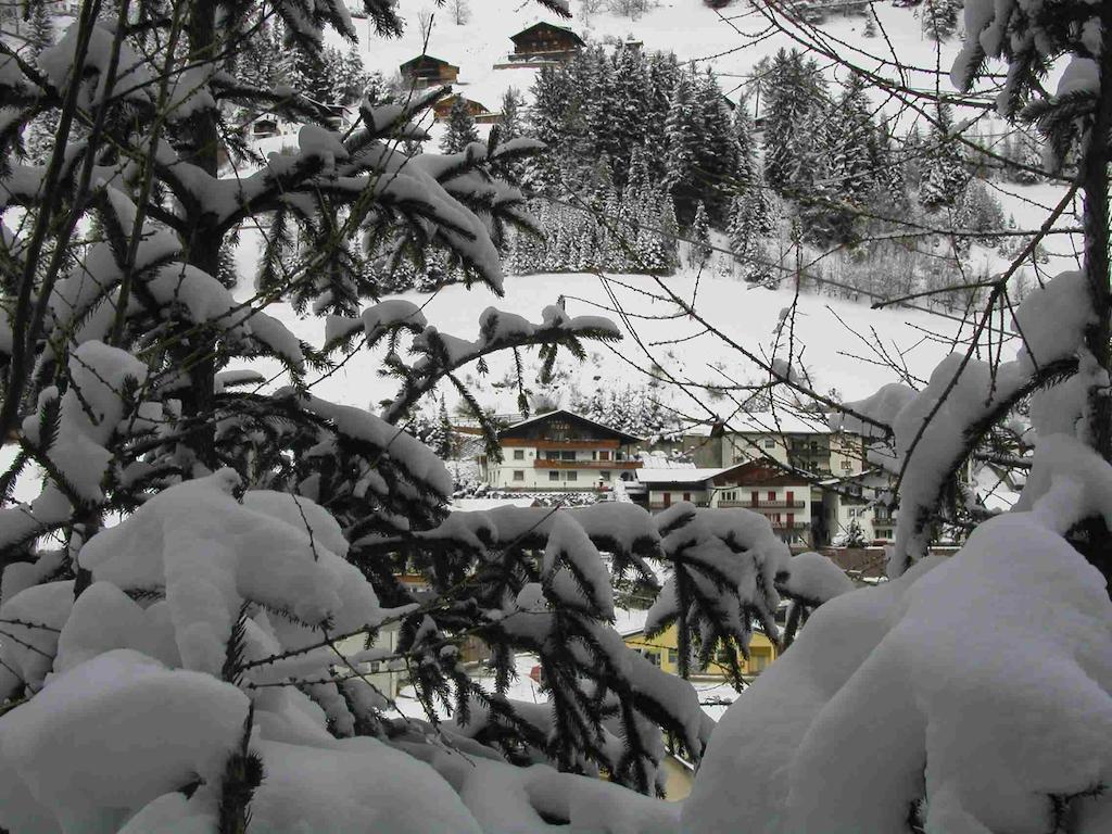 Garni Mezdi Hotel Santa Cristina Val Gardena Buitenkant foto